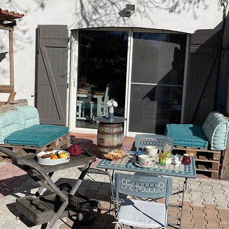 Arles Campagne Location "La Campagn'Arles" Bed & Breakfast Exterior photo